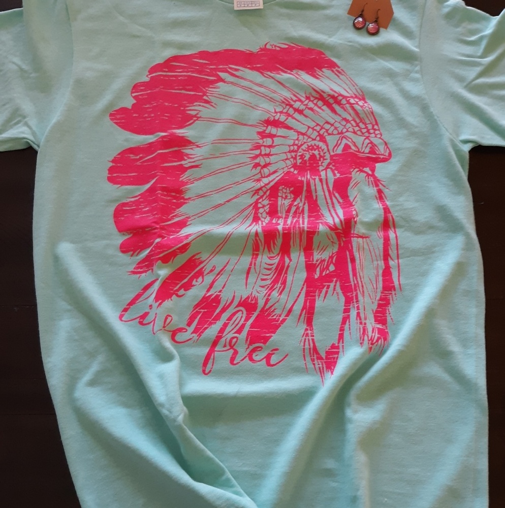 "Live free" Tee